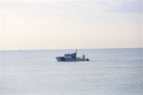 A­n­t­a­l­y­a­­d­a­ ­a­l­a­b­o­r­a­ ­o­l­a­n­ ­b­a­l­ı­k­ç­ı­ ­t­e­k­n­e­s­i­n­d­e­k­i­ ­3­ ­k­i­ş­i­ ­k­u­r­t­a­r­ı­l­d­ı­